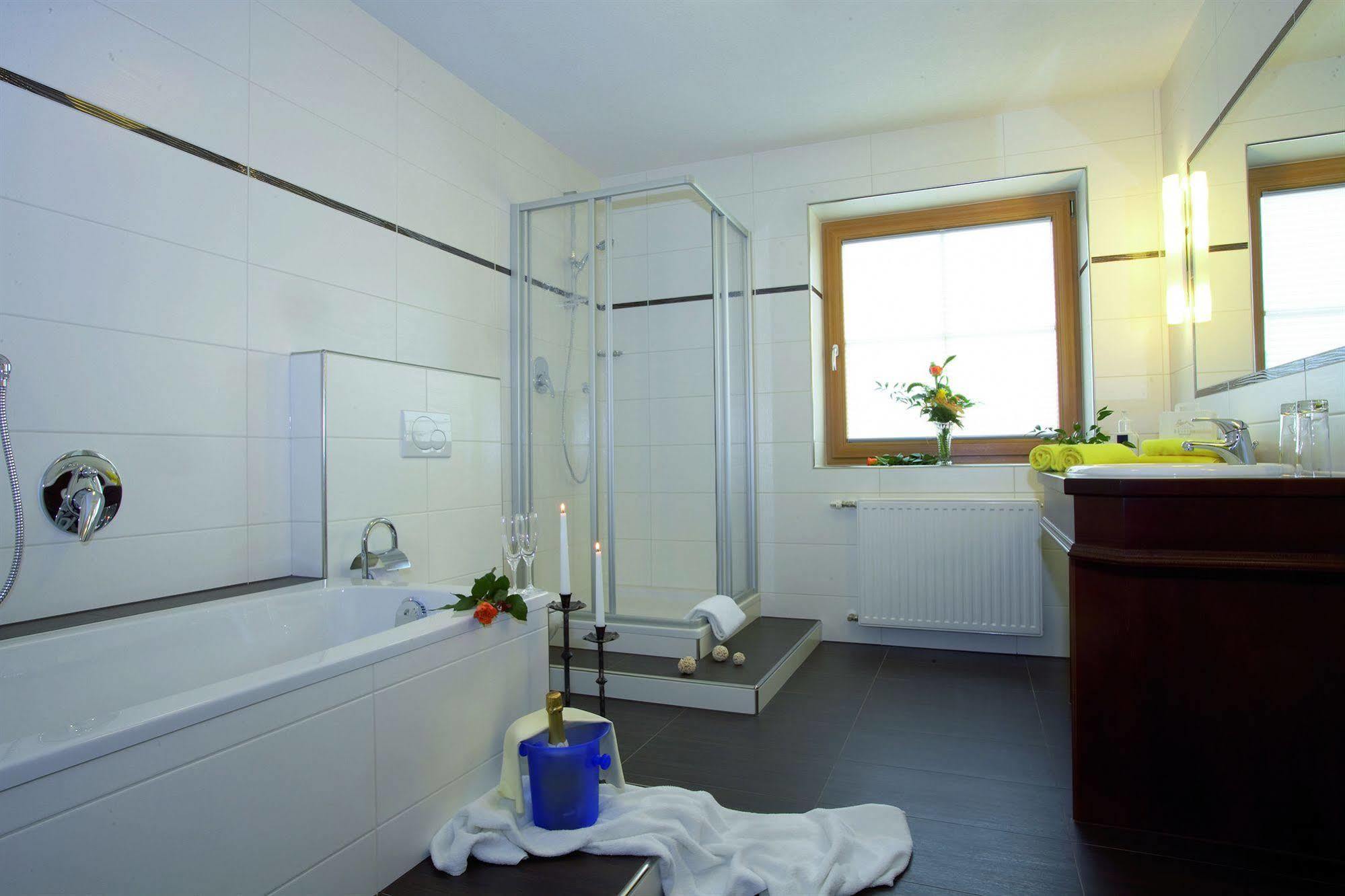 Alpenhotel Ernberg Reutte Zewnętrze zdjęcie